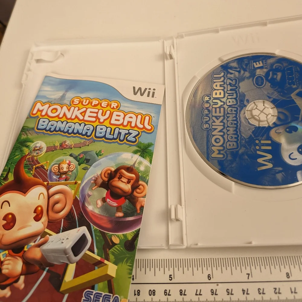 Super Monkey Ball Banana Blitz Wii Game W\ Manual, Case, Original Owner, Tested